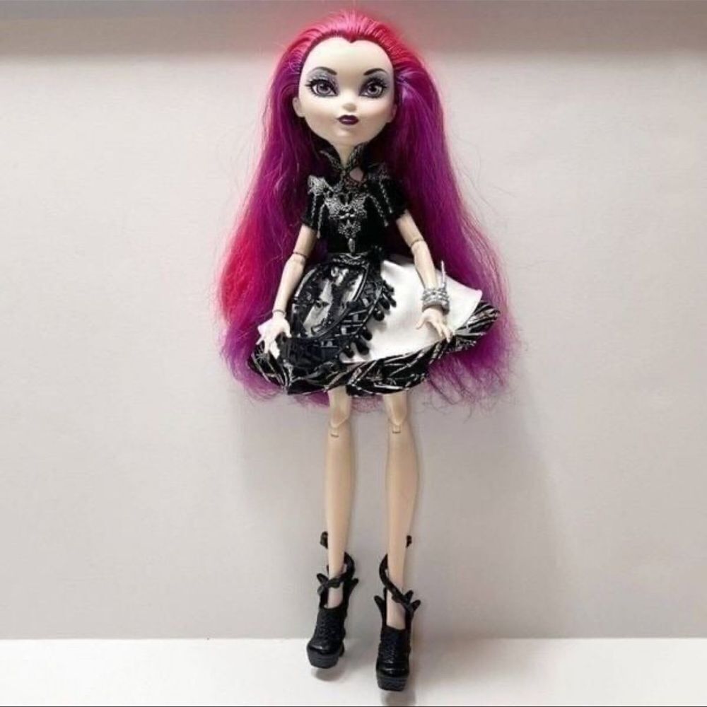 Ever After High Doll Mira Shards Teenage Evil Queen Dragon Games Monster High